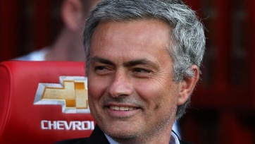 Моуринью стал первым тренером, который смог победить в первых четырёх официальных матчах у руля «Манчестер Юнайтед»